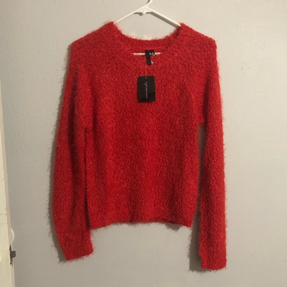 Adorable fuzzy sweater super soft (Christmas) - Picture 2 of 4